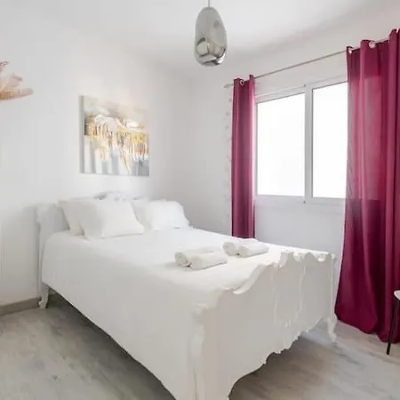 Happy Tucan Apartament Larnaca