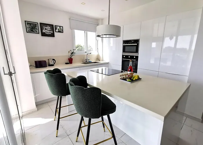 Happy Tucan Apartmán Larnaca