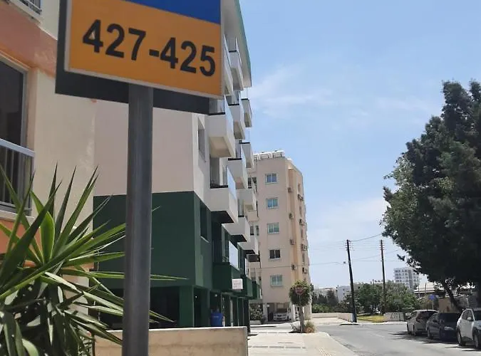 Happy Tucan ラルナカ